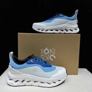 Loewe Men's Dynamic Blue and White Sneakers